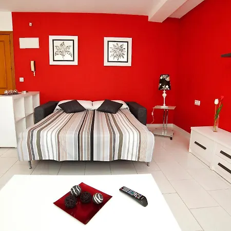 Apolo Vi-4 By Interhome * Calp